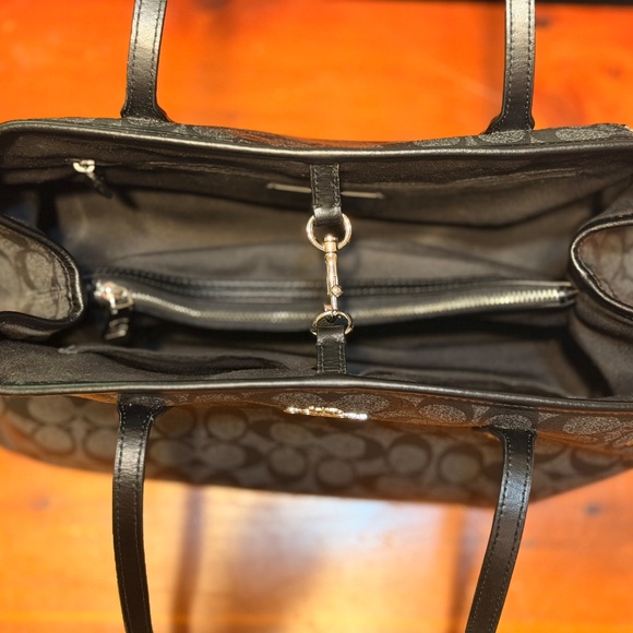 COACH Signature Drawstring Carryall Tote Bag - EUC - Picture 7 of 15